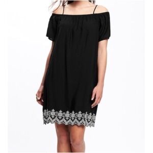 Old Navy Off-the-Shoulder BLACK Dress W/White Embroidery Detail At Hem XXL (NEW)